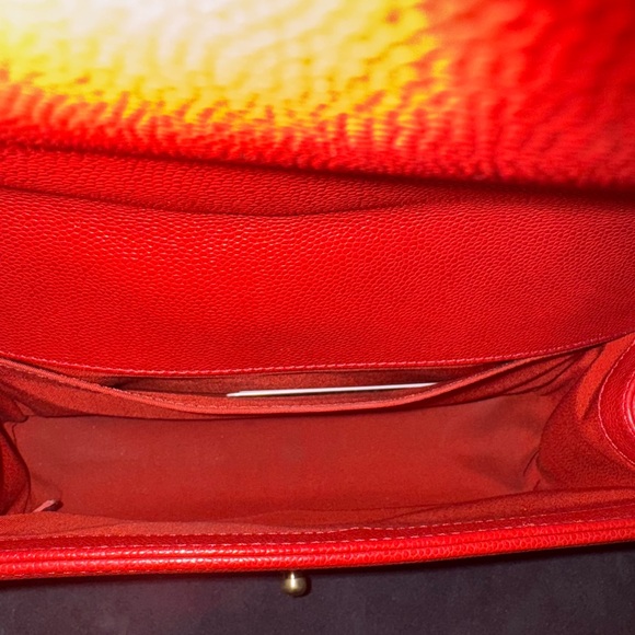 This is an authentic CHANEL Caviar Chevron Quilted Medium Boy Flap in Red - Picture 7 of 9